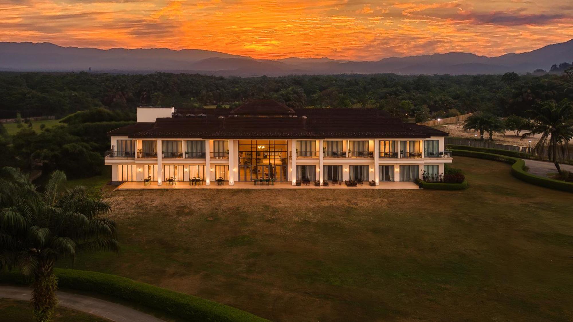 Lakowe Lakes Hotel, Golf And Country Estate By Newmark Лагос Екстериор снимка